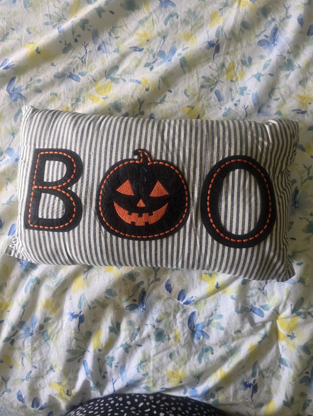 Halloween Boo Pumpkin Jack-O-Lantern Rectangular Throw Pillow 20 X 12 Zipper